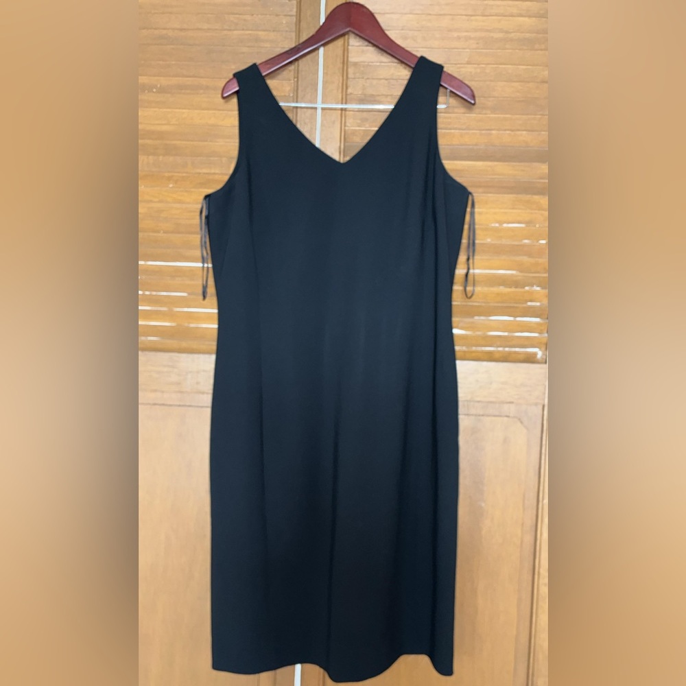 Jones New York Classic Black Midi Dress